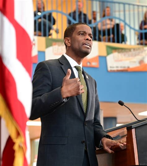 St. Paul Mayor Melvin Carter touts sales tax for roads, parks in ‘State of the City’ address
